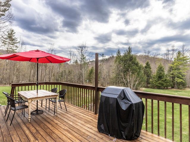 880 Stonefence Road, Richmond, VT 05477