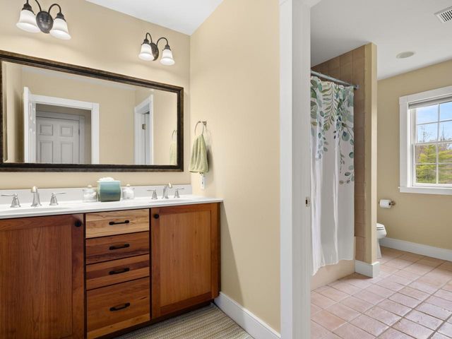 880 Stonefence Road, Richmond, VT 05477