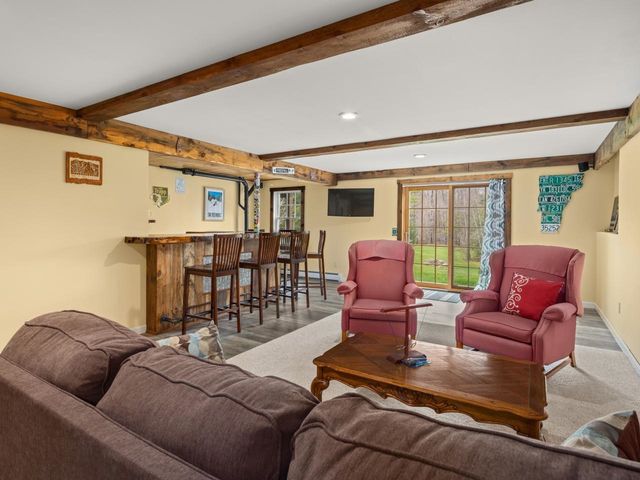 880 Stonefence Road, Richmond, VT 05477
