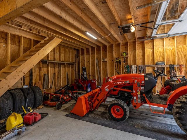 880 Stonefence Road, Richmond, VT 05477