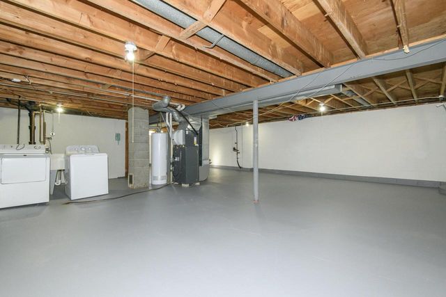 5970 S 34th STREET, Greenfield, WI 53221