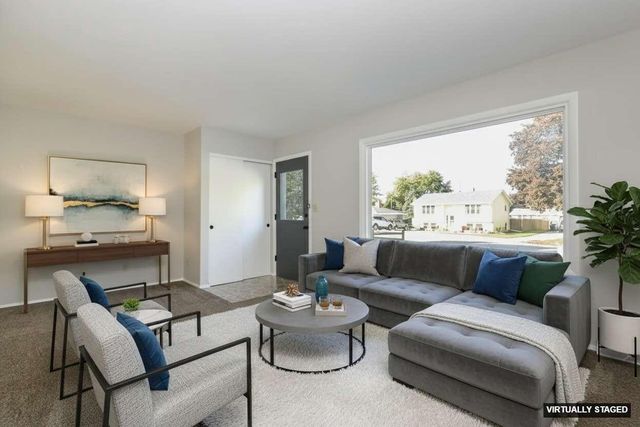 5970 S 34th STREET, Greenfield, WI 53221