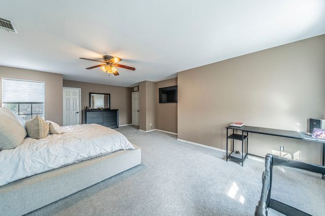 2216 La Salle Trail, Grand Prairie, TX 75052