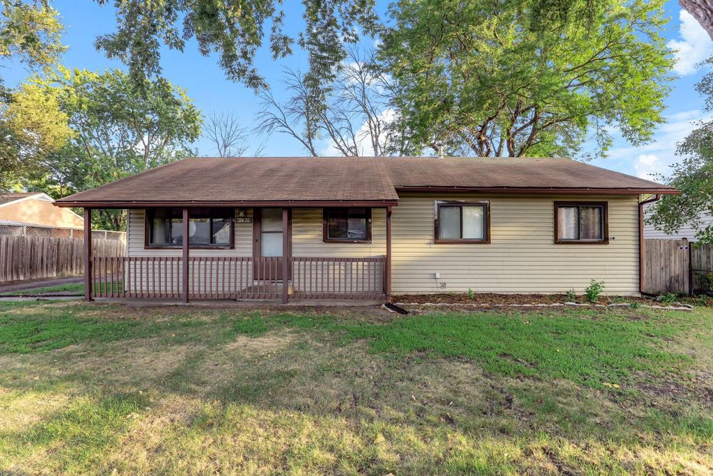1909 Laramie Trail, Brooklyn Park, MN 55444 — exterior