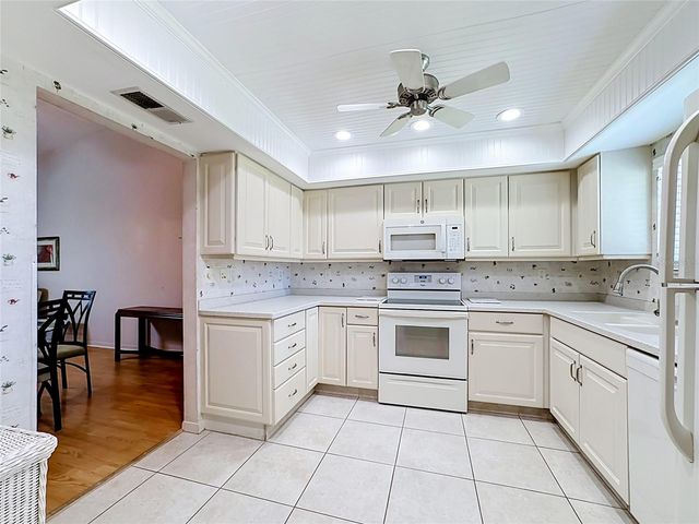 1229 58TH STREET W 1229, Bradenton, FL 34209
