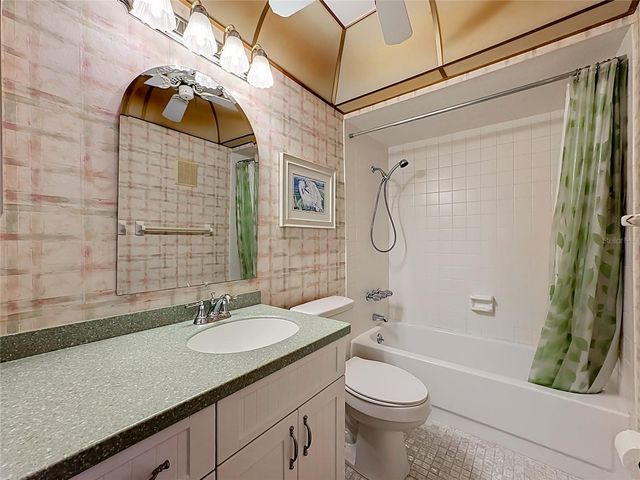 1229 58TH STREET W 1229, Bradenton, FL 34209