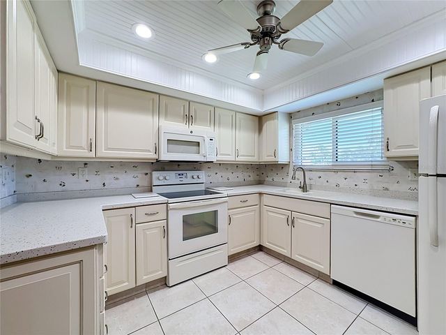 1229 58TH STREET W 1229, Bradenton, FL 34209