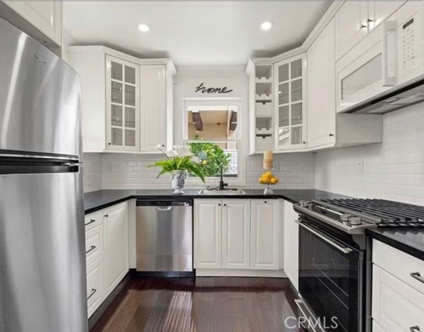 501 Avenue B C, Redondo Beach, CA 90277