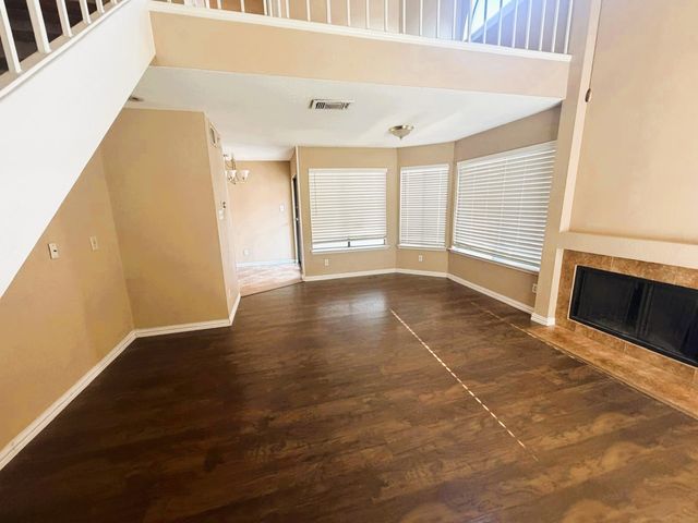 517 Ranch Trail 127, Irving, TX 75063
