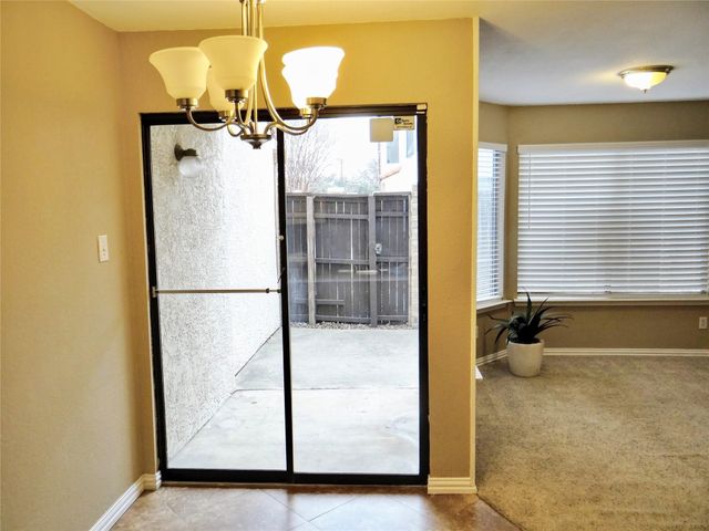 517 Ranch Trail 127, Irving, TX 75063