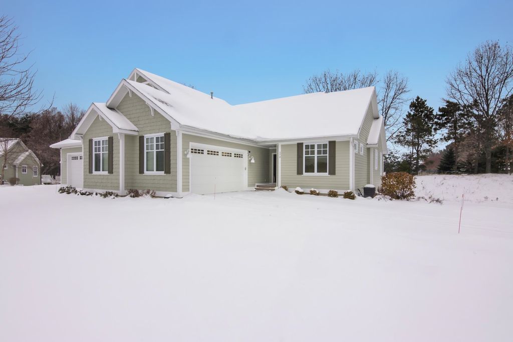 172 Wildwood Meadows, Traverse City, MI 49686