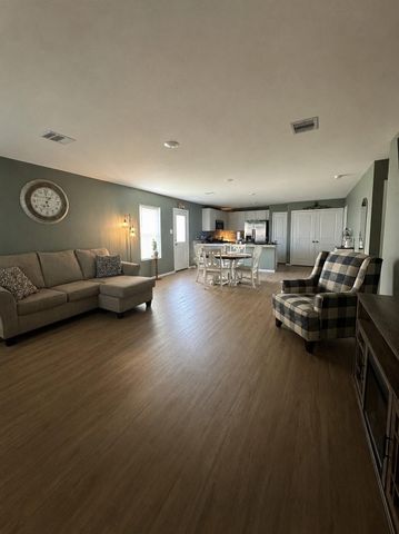 2607 Carey Smith Boulevard, Bay City, TX 77414
