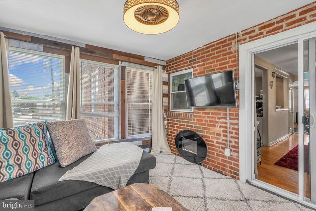 555 DEVEREAUX AVE, Philadelphia, PA 19111