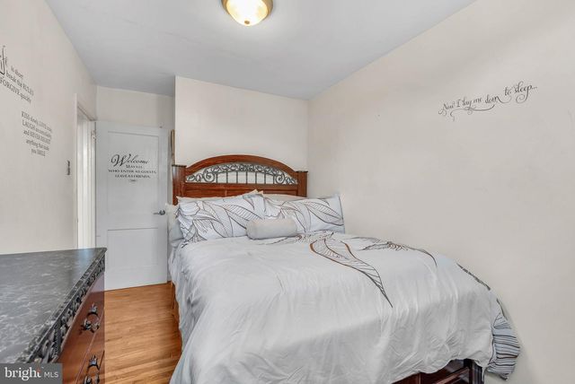 555 DEVEREAUX AVE, Philadelphia, PA 19111