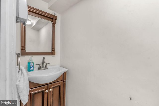 555 DEVEREAUX AVE, Philadelphia, PA 19111