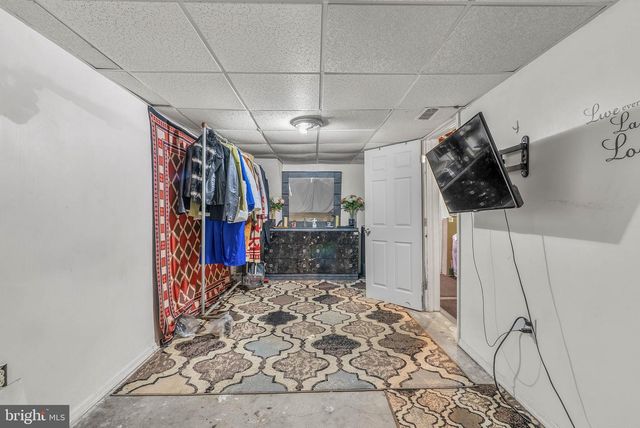 555 DEVEREAUX AVE, Philadelphia, PA 19111
