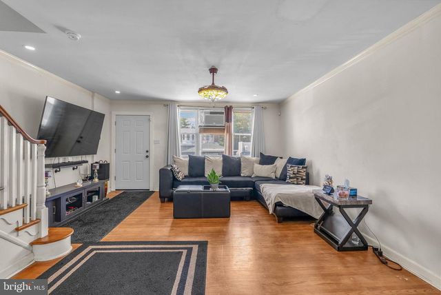 555 DEVEREAUX AVE, Philadelphia, PA 19111
