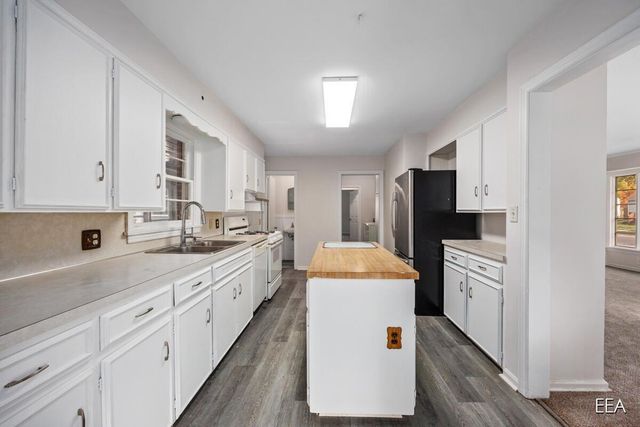 3109 Harvest Avenue, Grandville, MI 49418