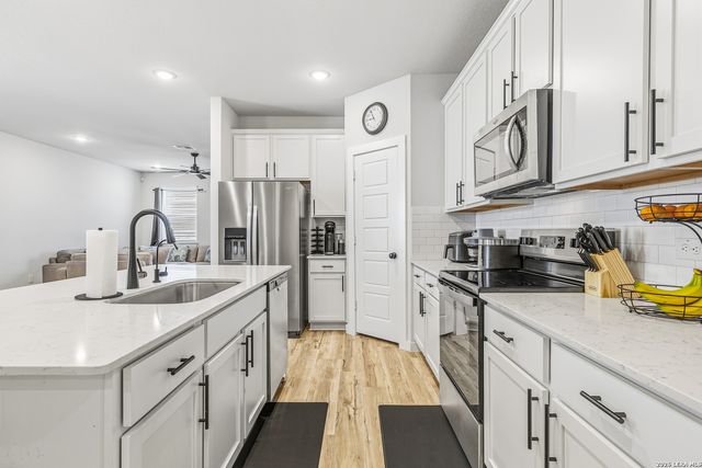 227 Brook Shadow, Cibolo, TX 78108