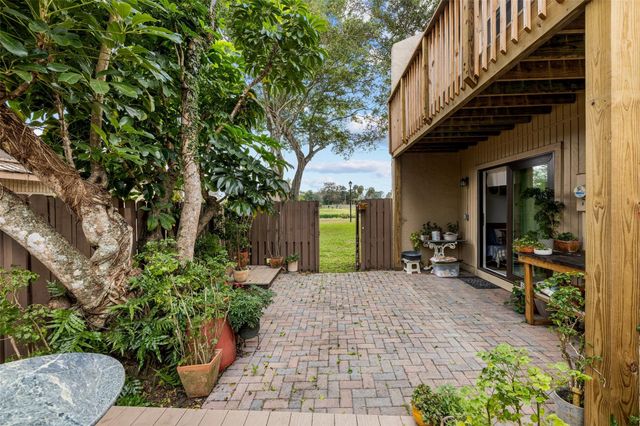 2136 SW 81st Way, Davie, FL 33324