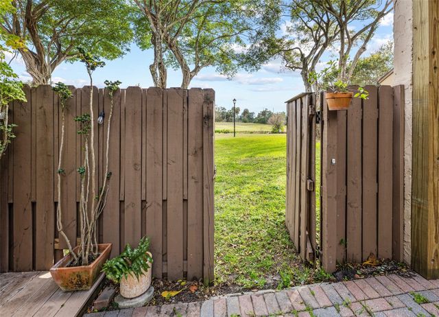 2136 SW 81st Way, Davie, FL 33324