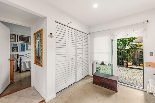 2136 SW 81st Way, Davie, FL 33324