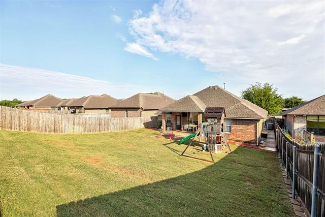 2600 SE 39th Street, Moore, OK 73160
