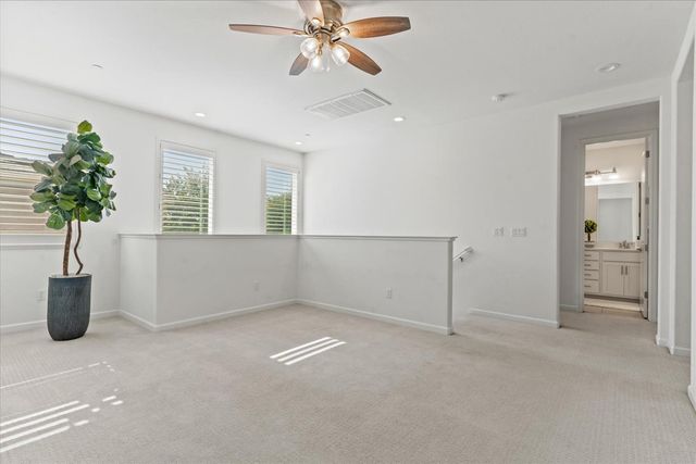 4127 Hydo Lake Way, Sacramento, CA 95834