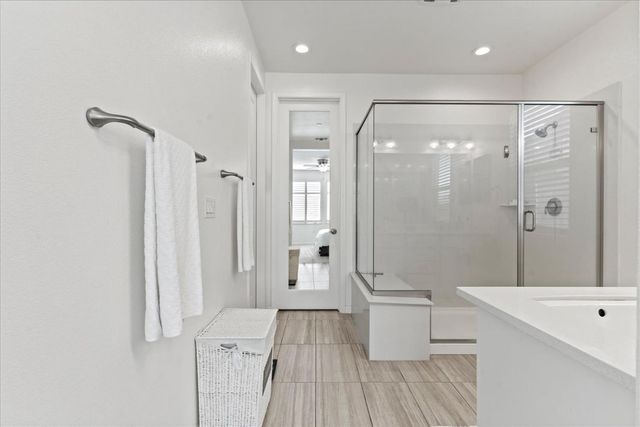 4127 Hydo Lake Way, Sacramento, CA 95834