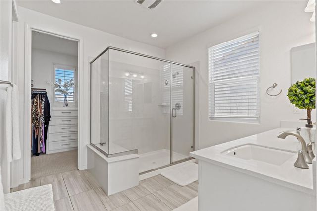 4127 Hydo Lake Way, Sacramento, CA 95834