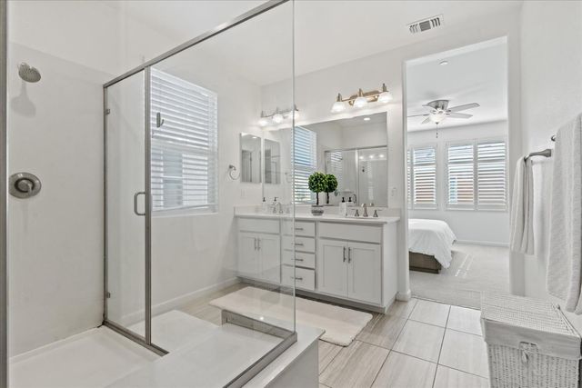 4127 Hydo Lake Way, Sacramento, CA 95834