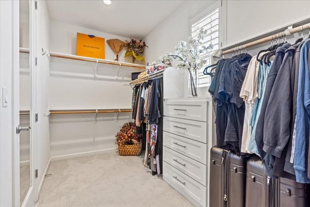 4127 Hydo Lake Way, Sacramento, CA 95834