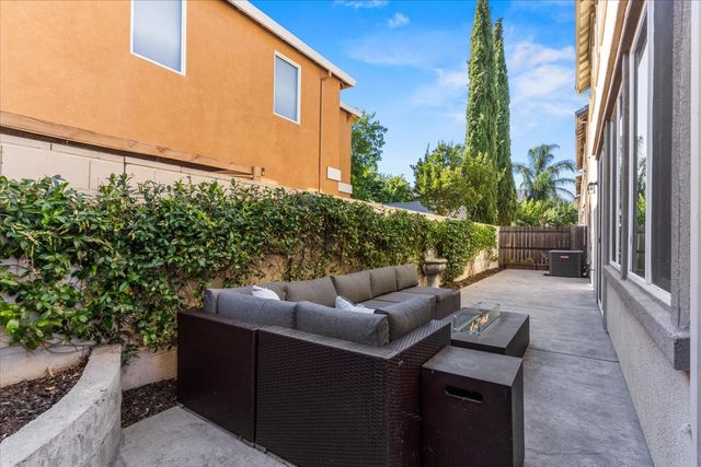 4127 Hydo Lake Way, Sacramento, CA 95834