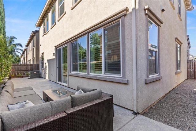 4127 Hydo Lake Way, Sacramento, CA 95834