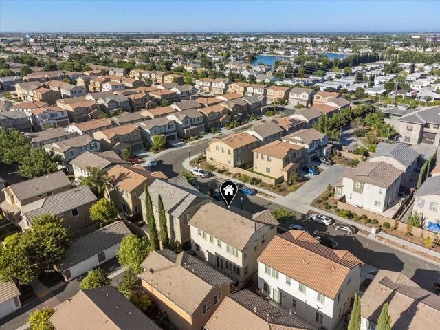 4127 Hydo Lake Way, Sacramento, CA 95834