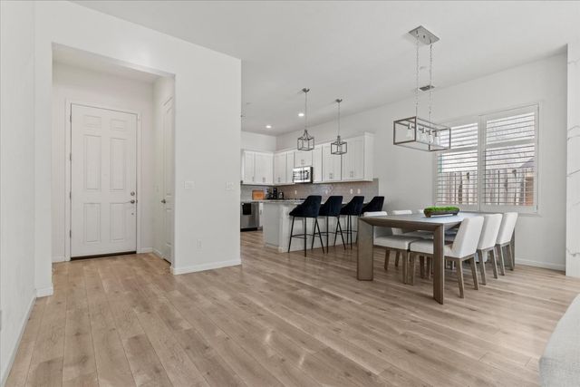 4127 Hydo Lake Way, Sacramento, CA 95834