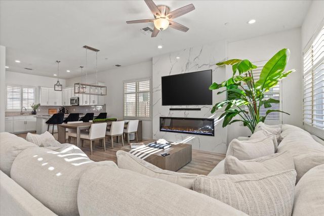 4127 Hydo Lake Way, Sacramento, CA 95834