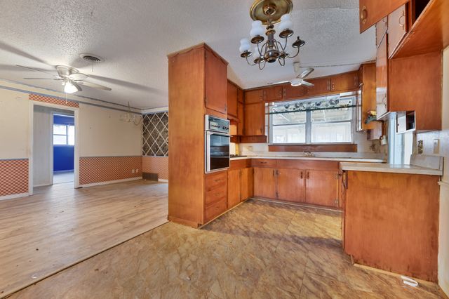 7508 Deaver Drive, North Richland Hills, TX 76180