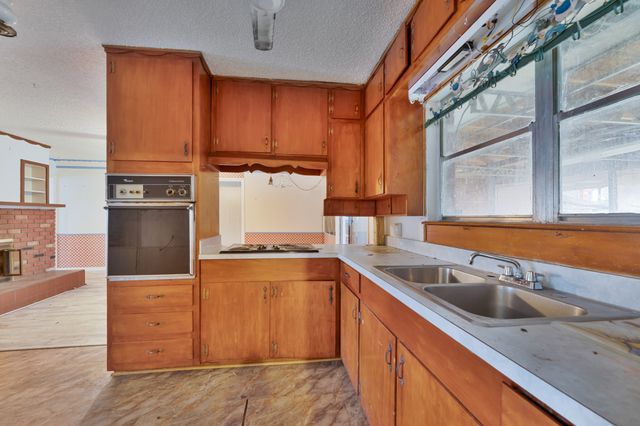 7508 Deaver Drive, North Richland Hills, TX 76180