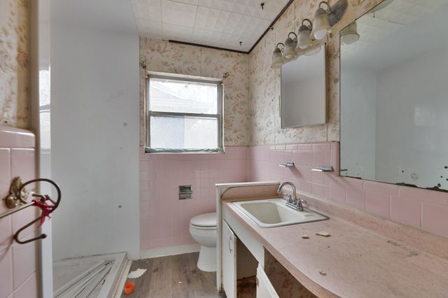 7508 Deaver Drive, North Richland Hills, TX 76180