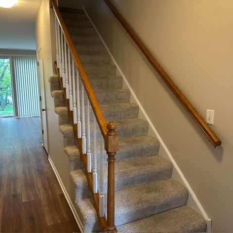 545 Woodcrest Drive 545, Mundelein, IL 60060