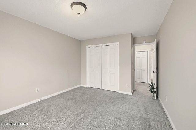 153 Hendrix Drive, Oak Ridge, TN 37830