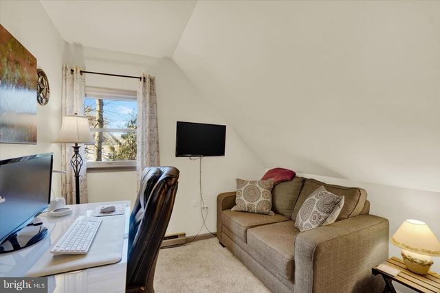 82 FOX CREEK RD, Wrightsville, PA 17368