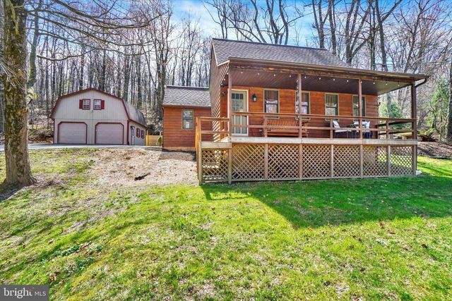 82 FOX CREEK RD, Wrightsville, PA 17368