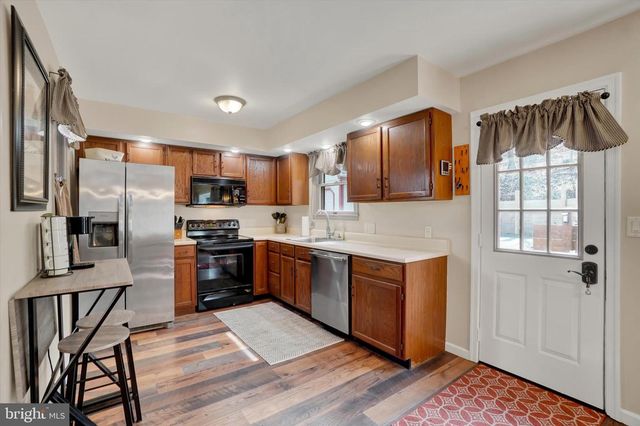 82 FOX CREEK RD, Wrightsville, PA 17368