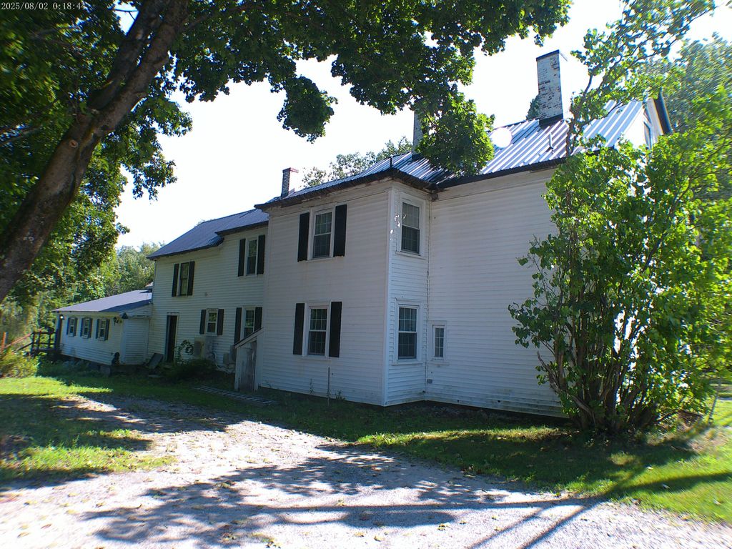 74 Pleasant Street, Oxford, ME 04270 — photo 3