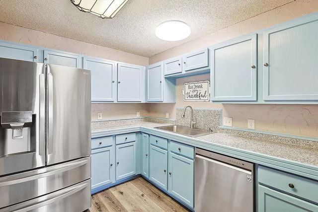 1404 Ross Drive, Lewisville, TX 75067