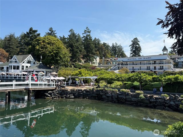 24 Mossyrock Road, Friday Harbor, WA 98250