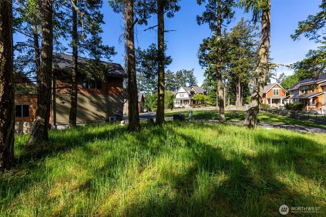 24 Mossyrock Road, Friday Harbor, WA 98250