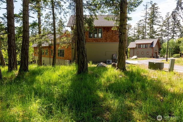 24 Mossyrock Road, Friday Harbor, WA 98250